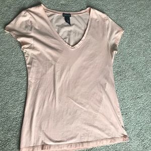 Pastel pink v-neck t!